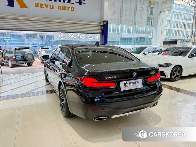 BMW 5 series 2021 Черный из Китая, фото 4
