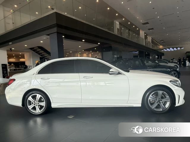 Mercedes-Benz Class C 2021 Белый из Китая, фото 4
