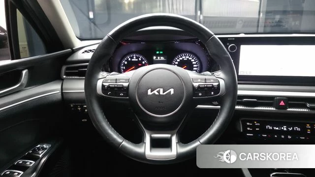 Kia K5 3rd generation 2022 Черный из Кореи, фото 4