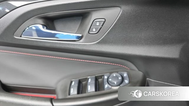 Chevrolet (GM Daewoo) Trailblazer 2023 Синий из Кореи, фото 4