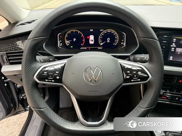 Volkswagen Passat 2023 Черный из Китая, фото 4