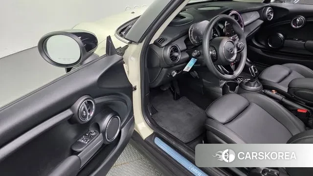 Mini Cooper 2020 Жемчужный цвет из Кореи, фото 4