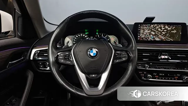 BMW 5 Series (G30) 2019 Белый из Кореи, фото 4