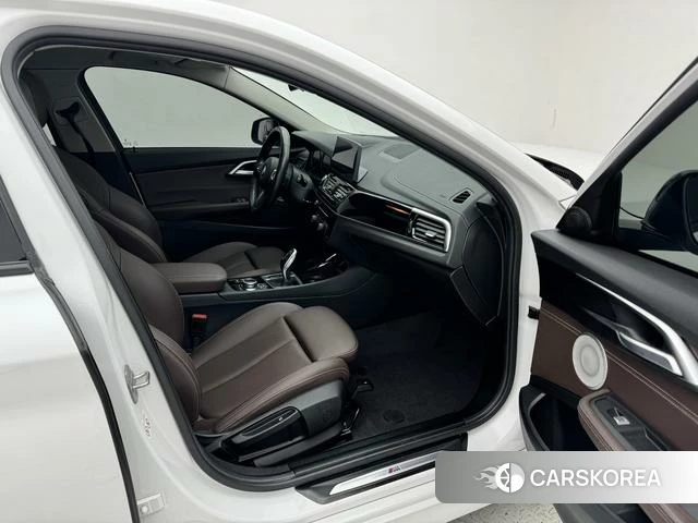 BMW 1 series 2023 Белый из Китая, фото 4