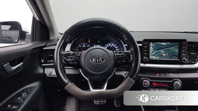 Kia Stonic 2018 Белый из Кореи, фото 4