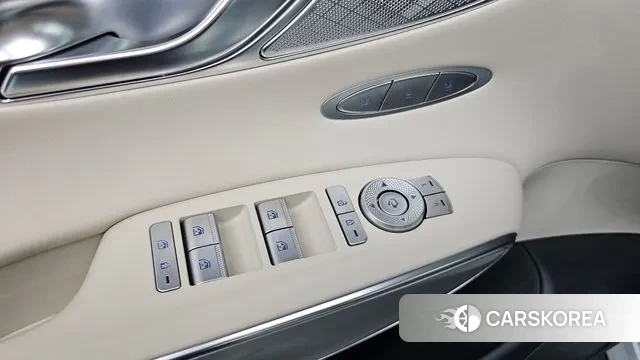 Genesis GV70 2024 Белый из Кореи, фото 4