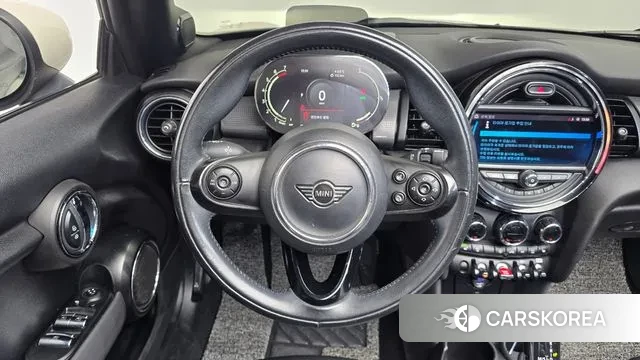 Mini Cooper Convertible 2021 Жемчужный цвет из Кореи, фото 4