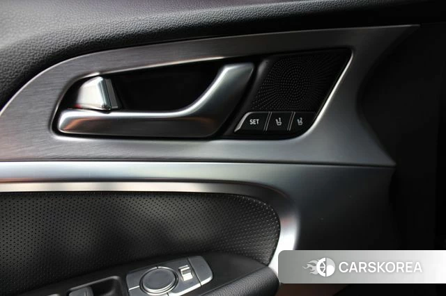 Genesis G70 2019 Черный из Кореи, фото 4