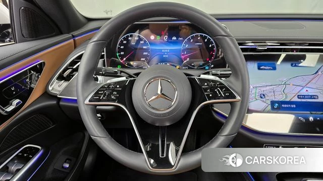 Mercedes-Benz E-Class W214 2024 Белый из Кореи, фото 4