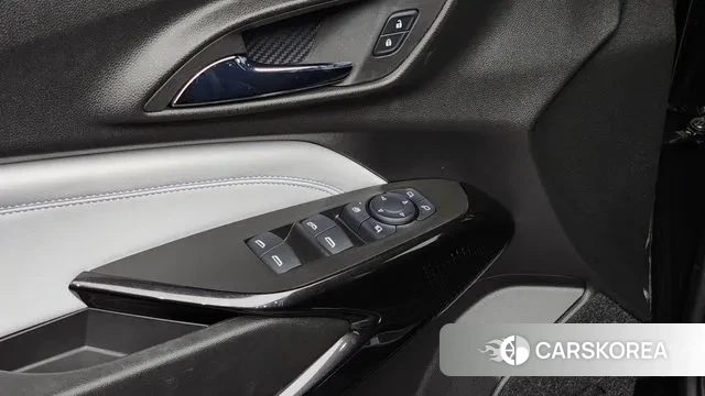 Chevrolet (GM Daewoo) Trax Crossover 2023 Черный из Кореи, фото 4