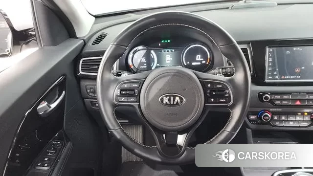 Kia Niro EV 2021 Серебряный из Кореи, фото 4