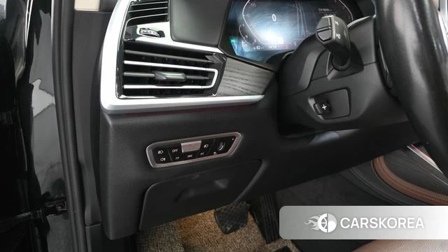 BMW X7 (G07) 2020 Черный из Кореи, фото 4