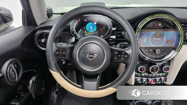 Mini Cooper S 2022 Жемчужный цвет из Кореи, фото 4
