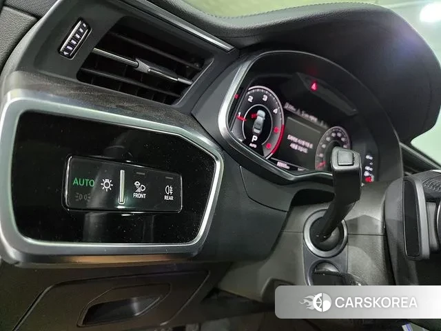 Audi A6 (C8) 2021 Белый из Кореи, фото 4