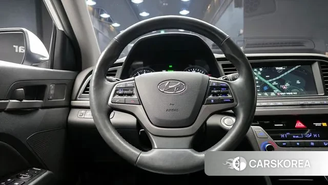 Hyundai Avante AD 2018 Белый из Кореи, фото 4
