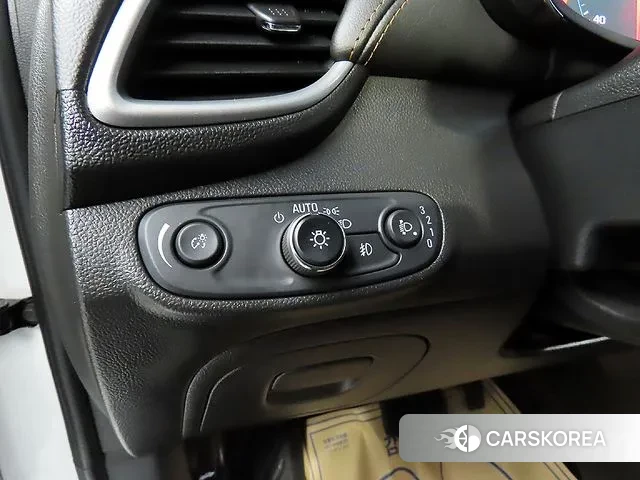 Chevrolet (GM Daewoo) The New Trax 2018 Белый из Кореи, фото 4