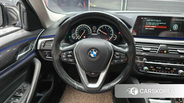 BMW 5 Series (G30) 2018 Белый из Кореи, фото 4