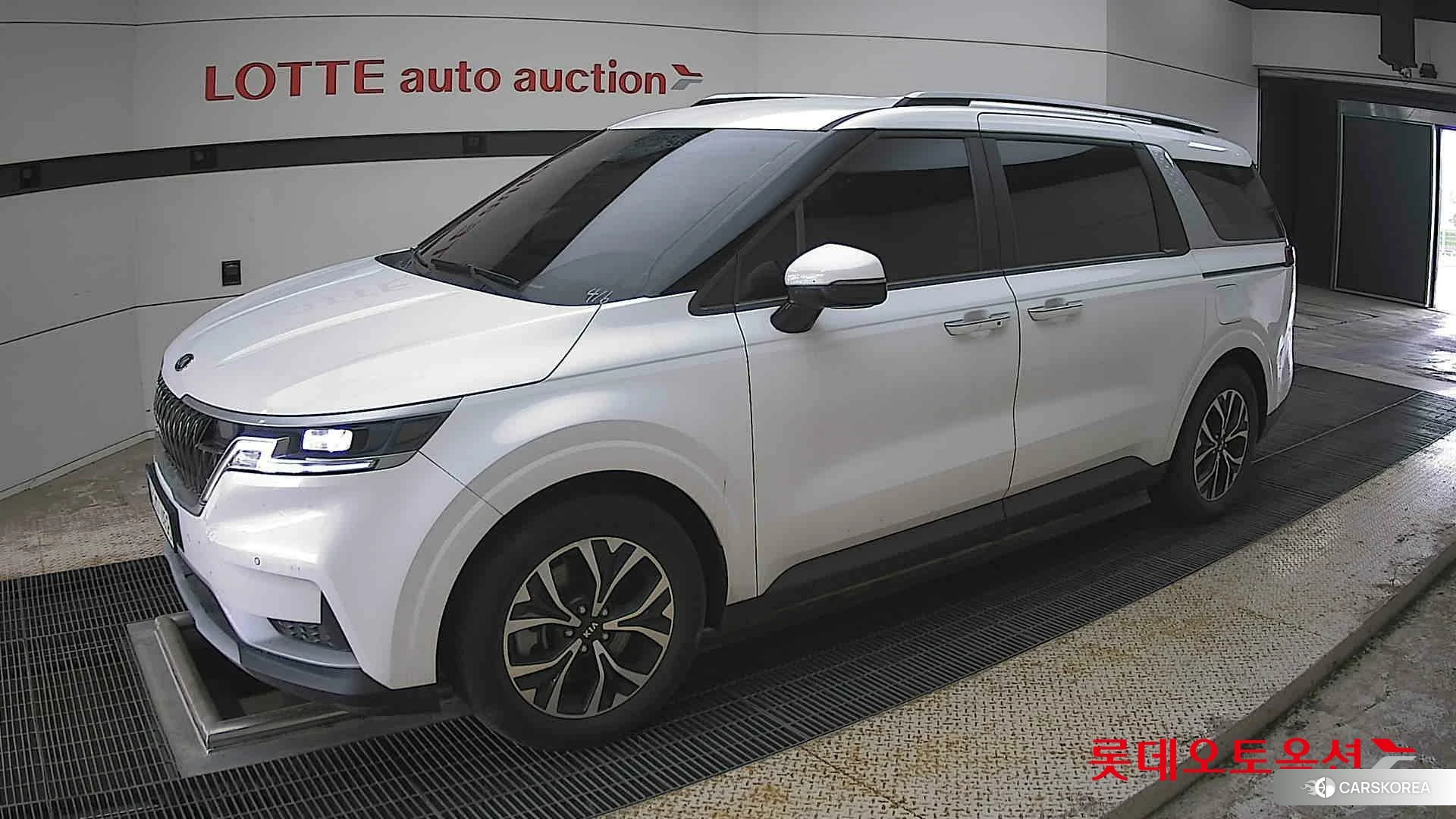 Kia Carnival 2021 Белый из Кореи, фото 4