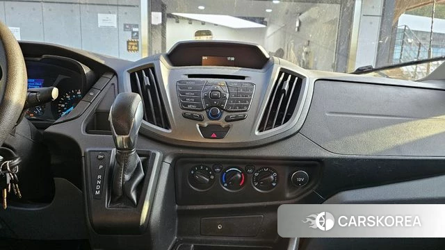 Ford Transit 2018 Белый из Кореи, фото 4