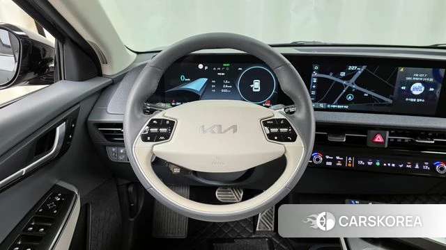 Kia EV6 2023 Серый из Кореи, фото 4