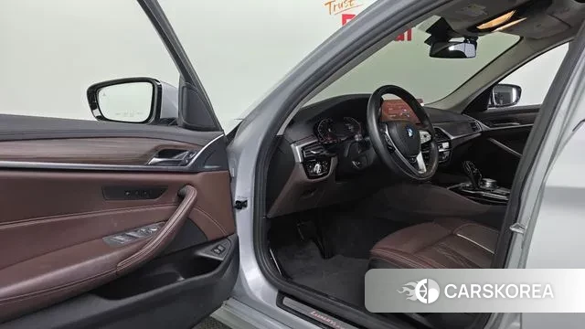 BMW 5 Series (G30) 2020 Серебряный из Кореи, фото 4