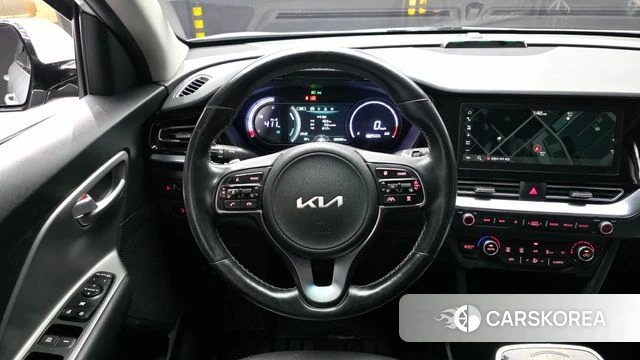 Kia Niro Plus 2022 Серебряный из Кореи, фото 4