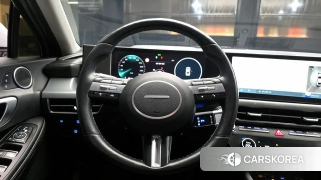 Hyundai Sonata D Edge Hybrid (DN8) 2024 Серебристо-серый из Кореи, фото 4
