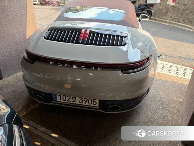 Porsche 911(992) 2021 Серебристо-серый из Кореи, фото 4
