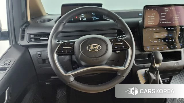 Hyundai Staria 2023 Белый из Кореи, фото 4