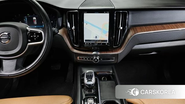 Volvo XC60 second Generation 2022 Черный из Кореи, фото 4