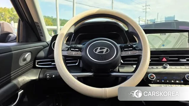 Hyundai The New Avante (CN7) 2024 Серебристо-серый из Кореи, фото 4