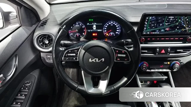 Kia The New K3 2nd generation 2021 Белый из Кореи, фото 4