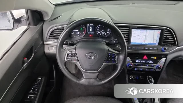 Hyundai Avante AD 2018 Белый из Кореи, фото 4