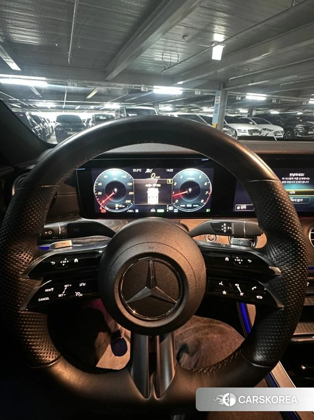 Mercedes-Benz E-Class W213 2022 Белый из Кореи, фото 4