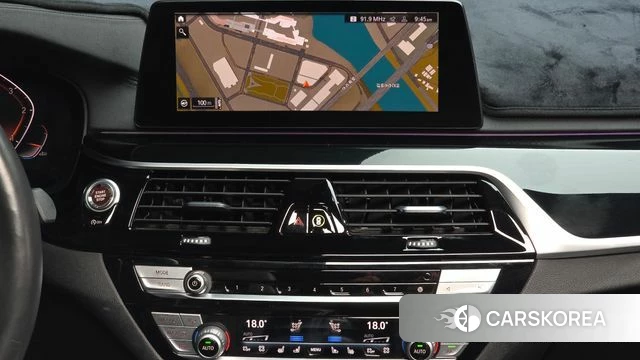 BMW 5 Series (G30) 2019 Белый из Кореи, фото 4