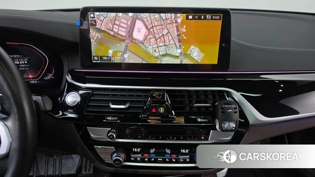 BMW 5 Series (G30) 2023 Черный из Кореи, фото 4