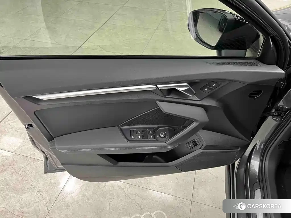 Audi A3 2022 Silver/gray из Китая, фото 4