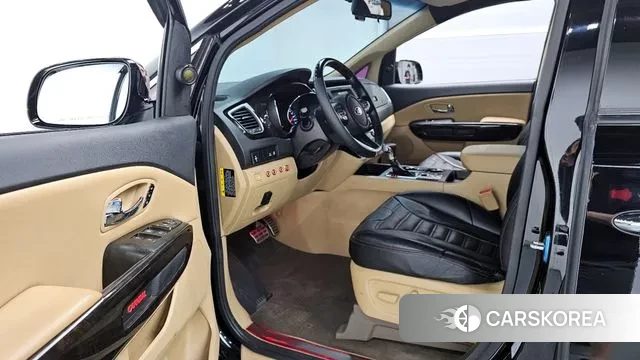 Kia The New Carnival 2018 Черный из Кореи, фото 4