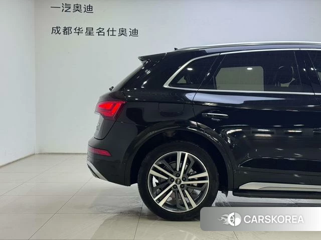 Audi Q5L 2023 Черный из Китая, фото 4