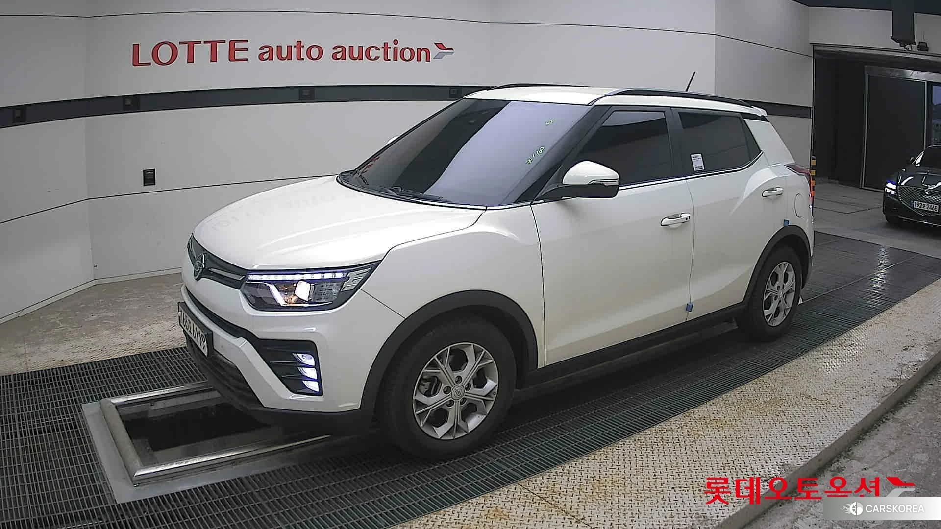 SsangYong Tivoli 2022 Grand White из Кореи, фото 4