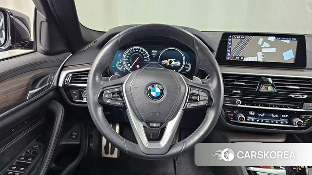 BMW 5 Series (G30) 2018 Черный из Кореи, фото 4