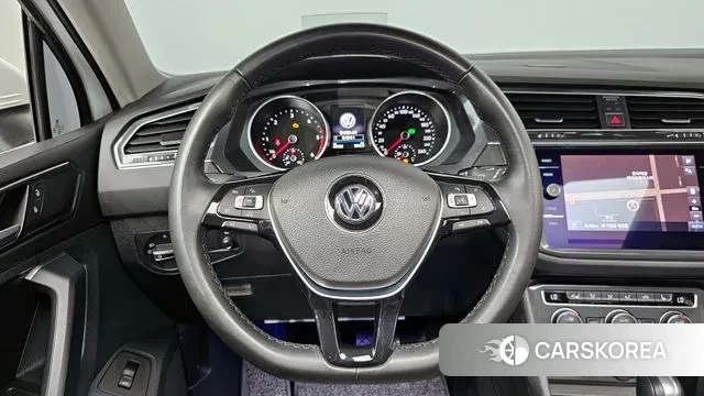 Volkswagen Tiguan second Generation 2018 Белый из Кореи, фото 4