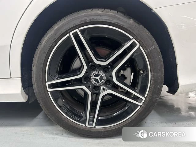 Mercedes-Benz Class C 2021 Белый из Китая, фото 4