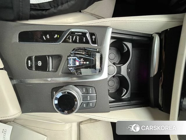 BMW 5 Series (G30) 2023 Черный из Кореи, фото 4