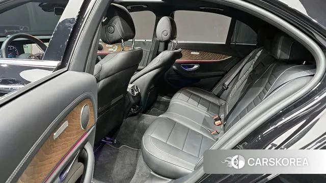 Mercedes-Benz E-Class W213 2022 Черный из Кореи, фото 4