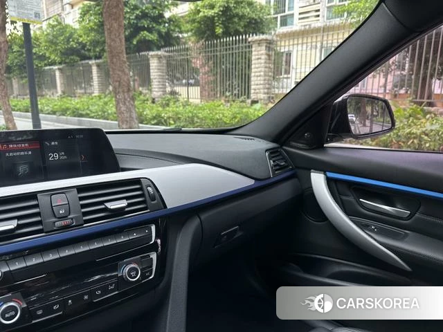 BMW 3 series 2018 Белый из Китая, фото 4