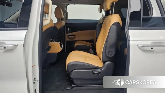 Kia Carnival 4th generation 2023 Белый из Кореи, фото 4