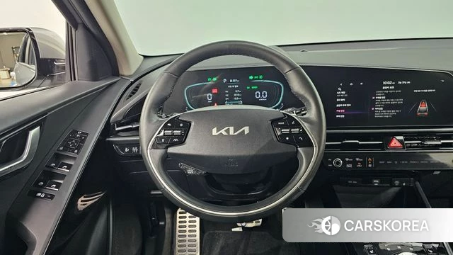 Kia Di Ol Nu Niro 2022 Серебристо-серый из Кореи, фото 4