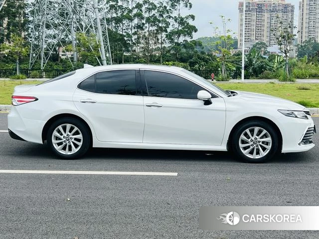 Toyota Camry 2021 Белый из Китая, фото 4