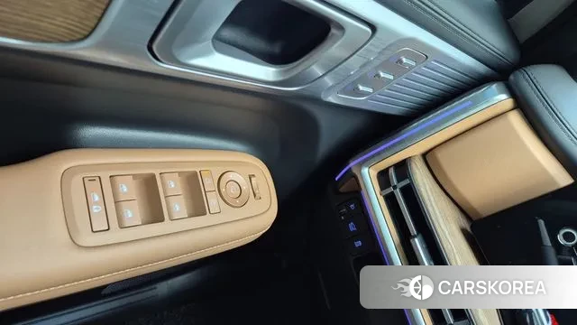 Hyundai Santa Fe (MX5) 2024 Жемчужный цвет из Кореи, фото 4